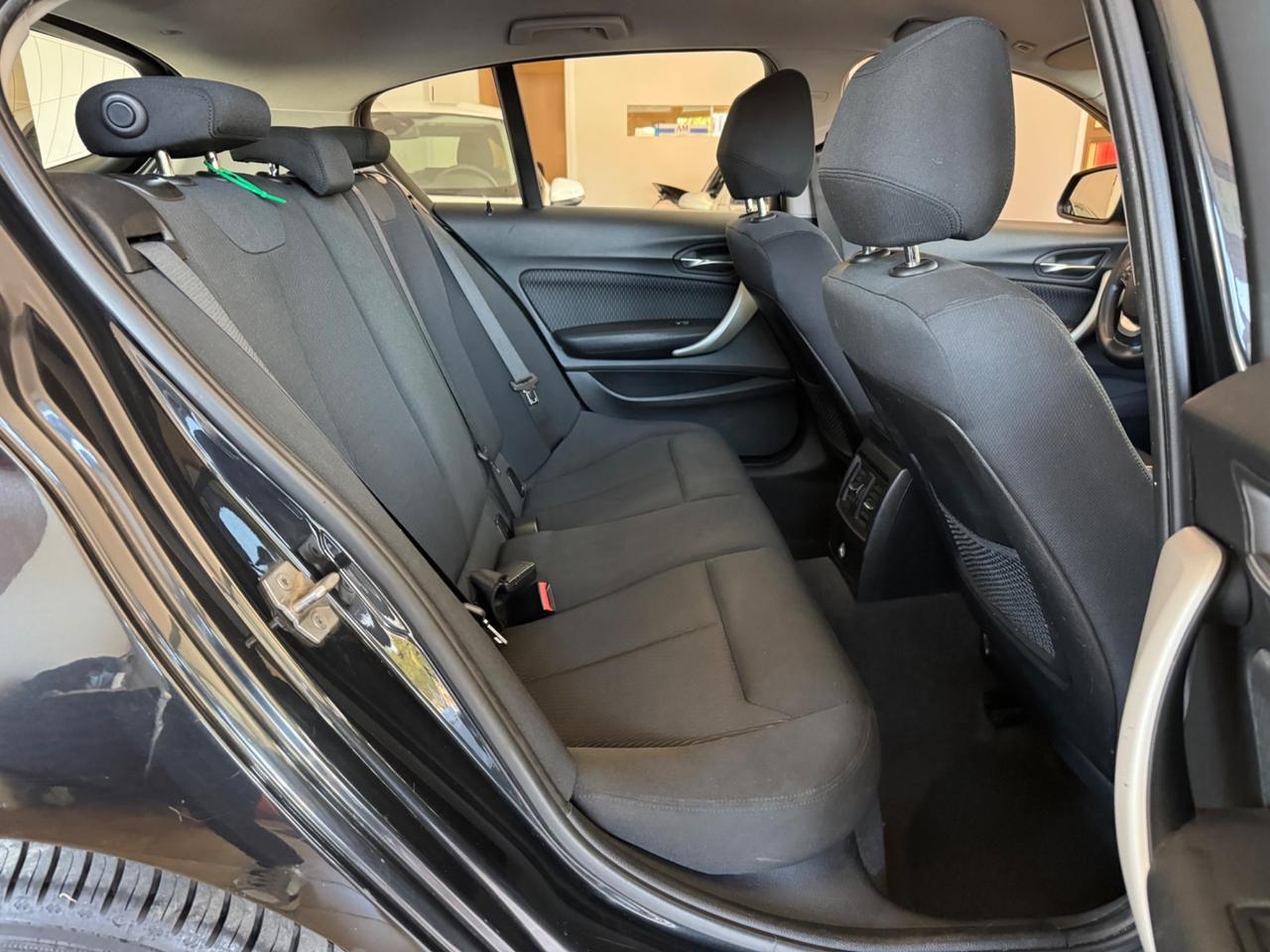 Bmw 116 116d 5p. Business