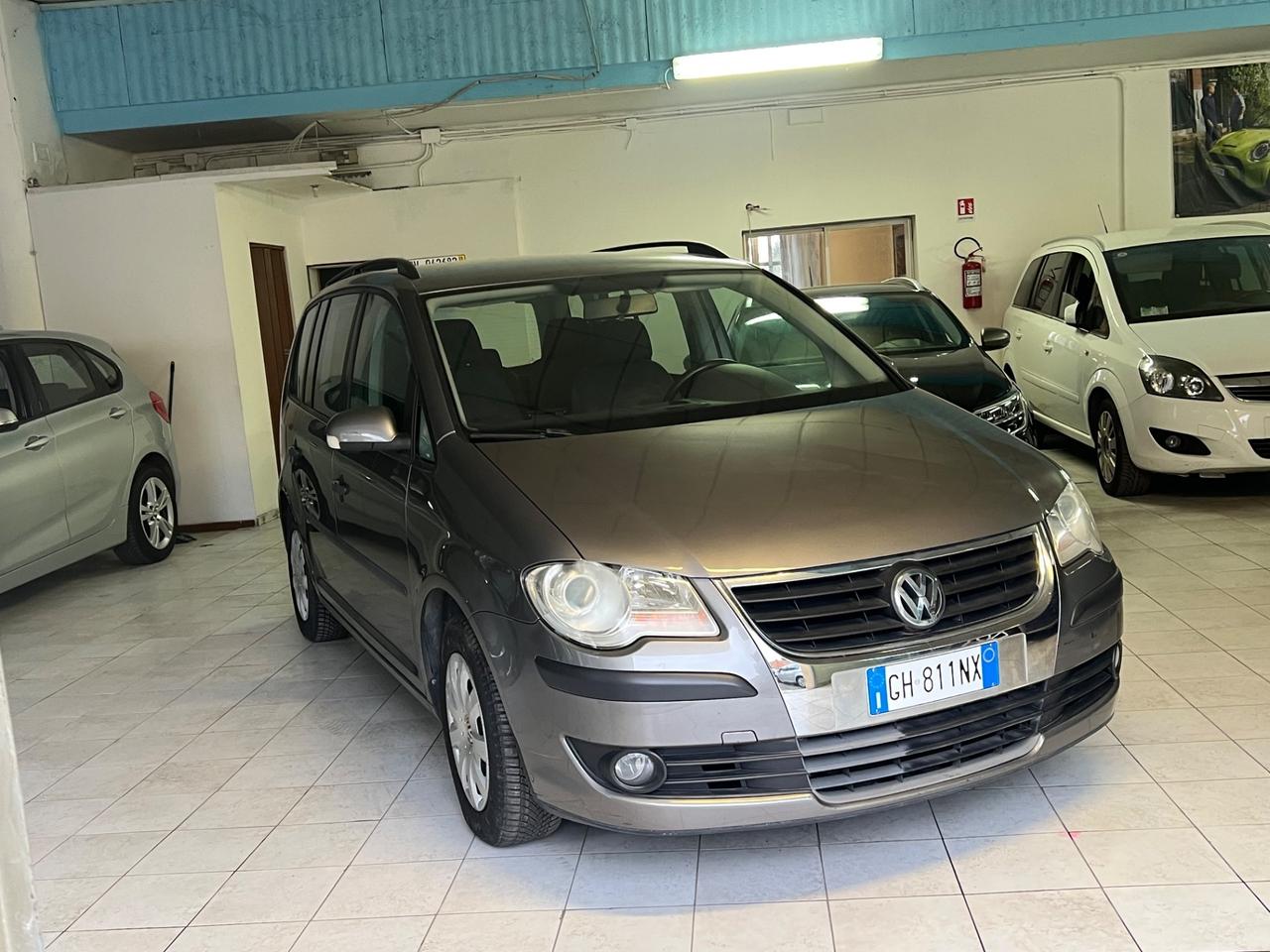 Volkswagen Touran 1.6 Trendline Bifuel G