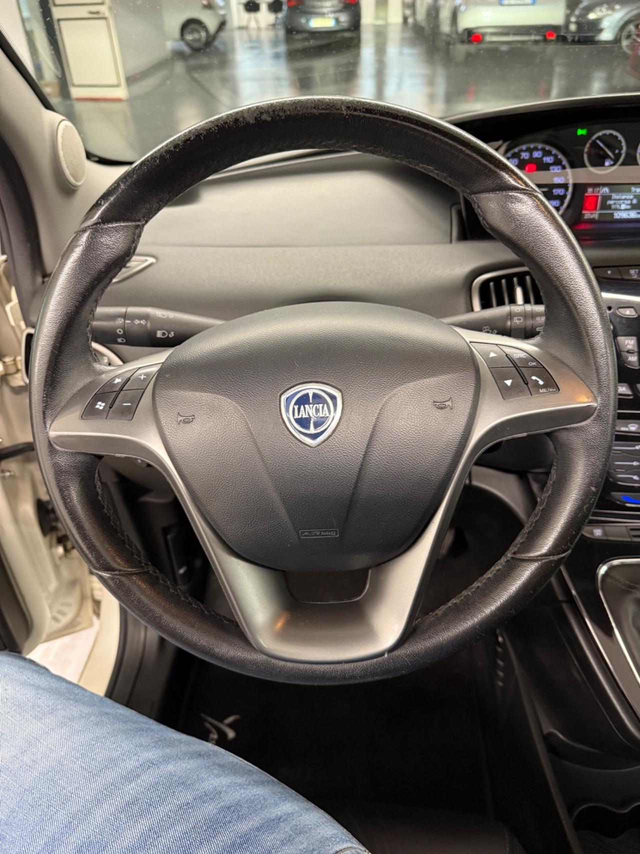 Lancia Ypsilon 1.2 69 CV Platinum