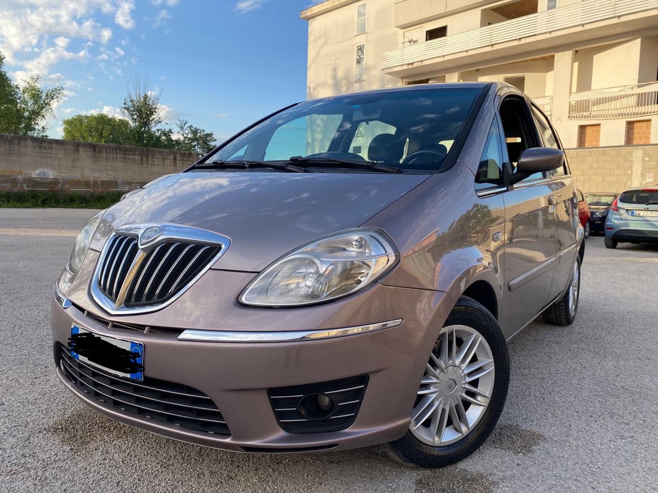Lancia MUSA 1.6 Mjt 120 CV Platinum anno 2011