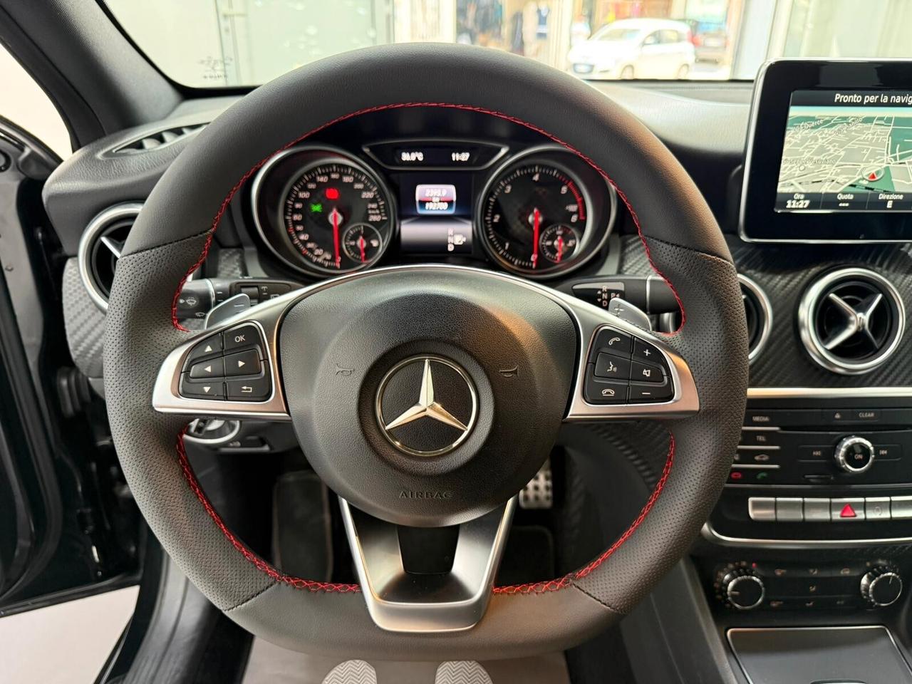 Mercedes-benz A 200 d 200d AMG Premium FULL LED