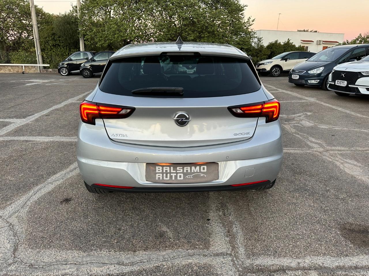 OPEL Astra 1.0 T Innovation