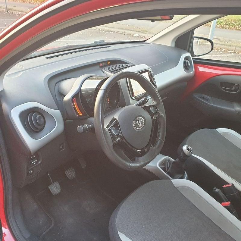 Toyota Aygo Aygo 1.0 69 CV 5 porte x-play