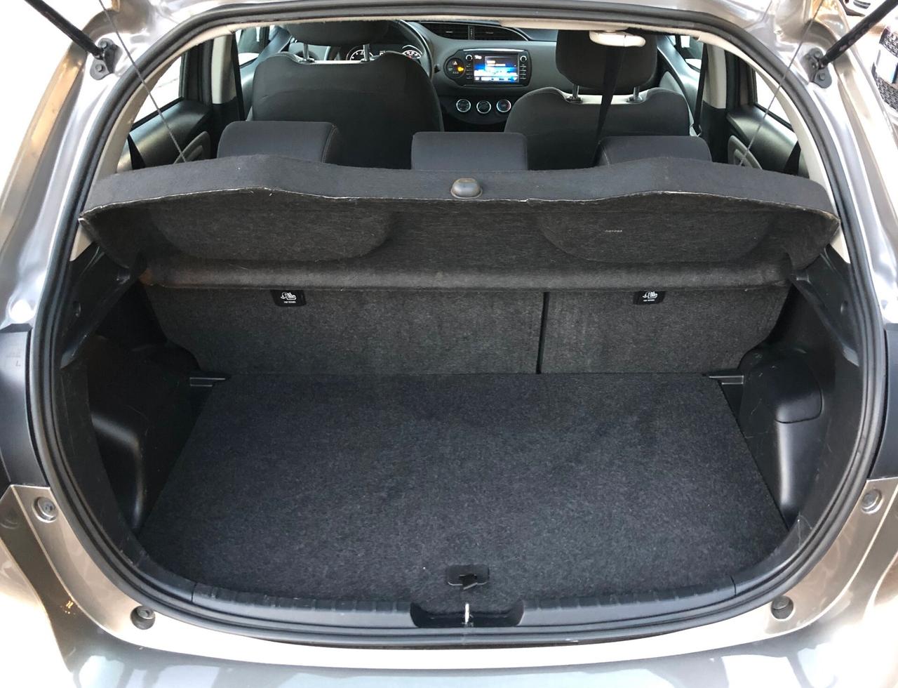 Toyota Yaris 1.0 72 CV 5 porte Lounge