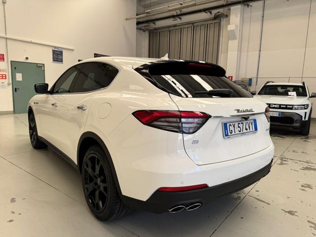MASERATI Levante V6 Q4 350CV