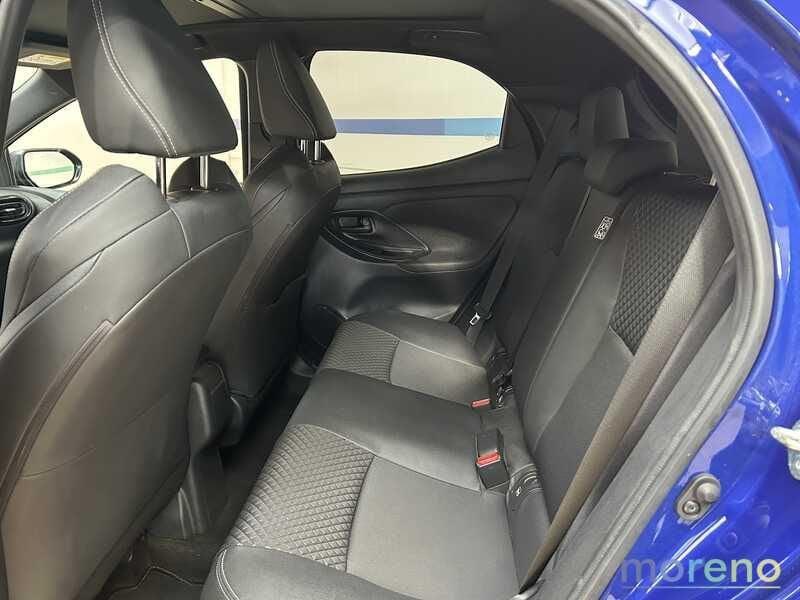 Toyota Yaris 1.5h Lounge