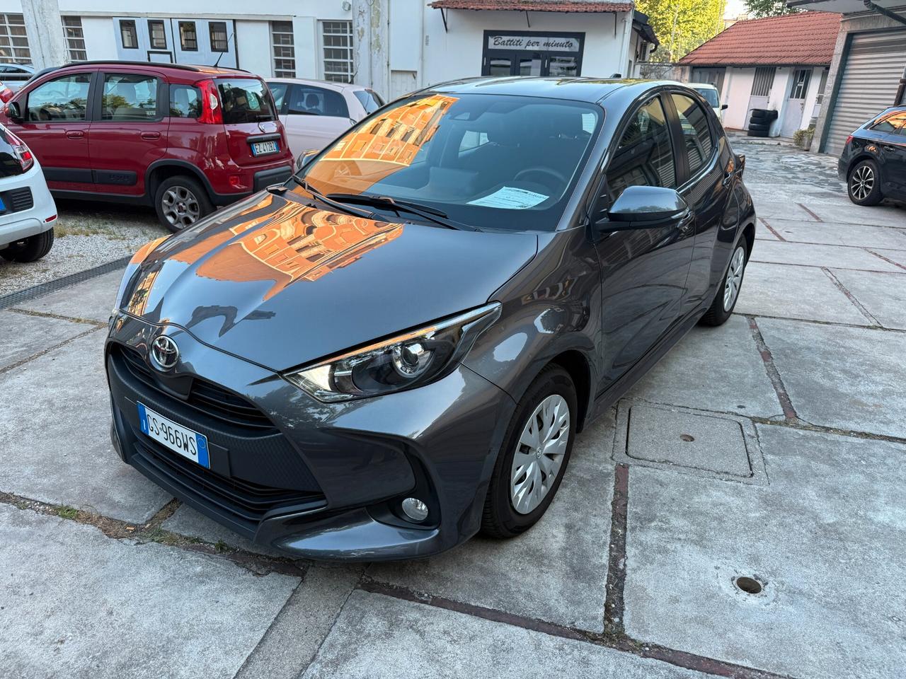 Toyota Yaris 1.0 5 porte Active