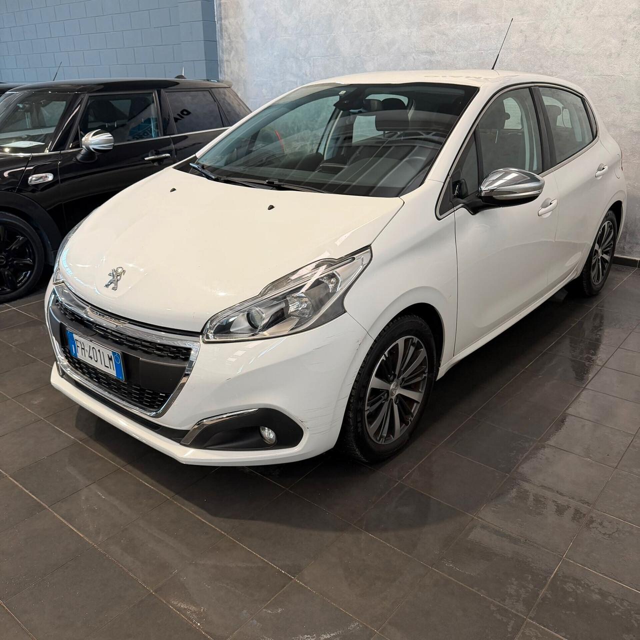 Peugeot 208 1.2 BENZINA ALLURE