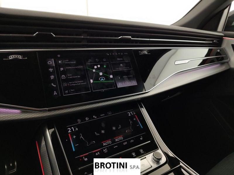 Audi Q8 50 TDI 210kW quattro tip. S Line Edition