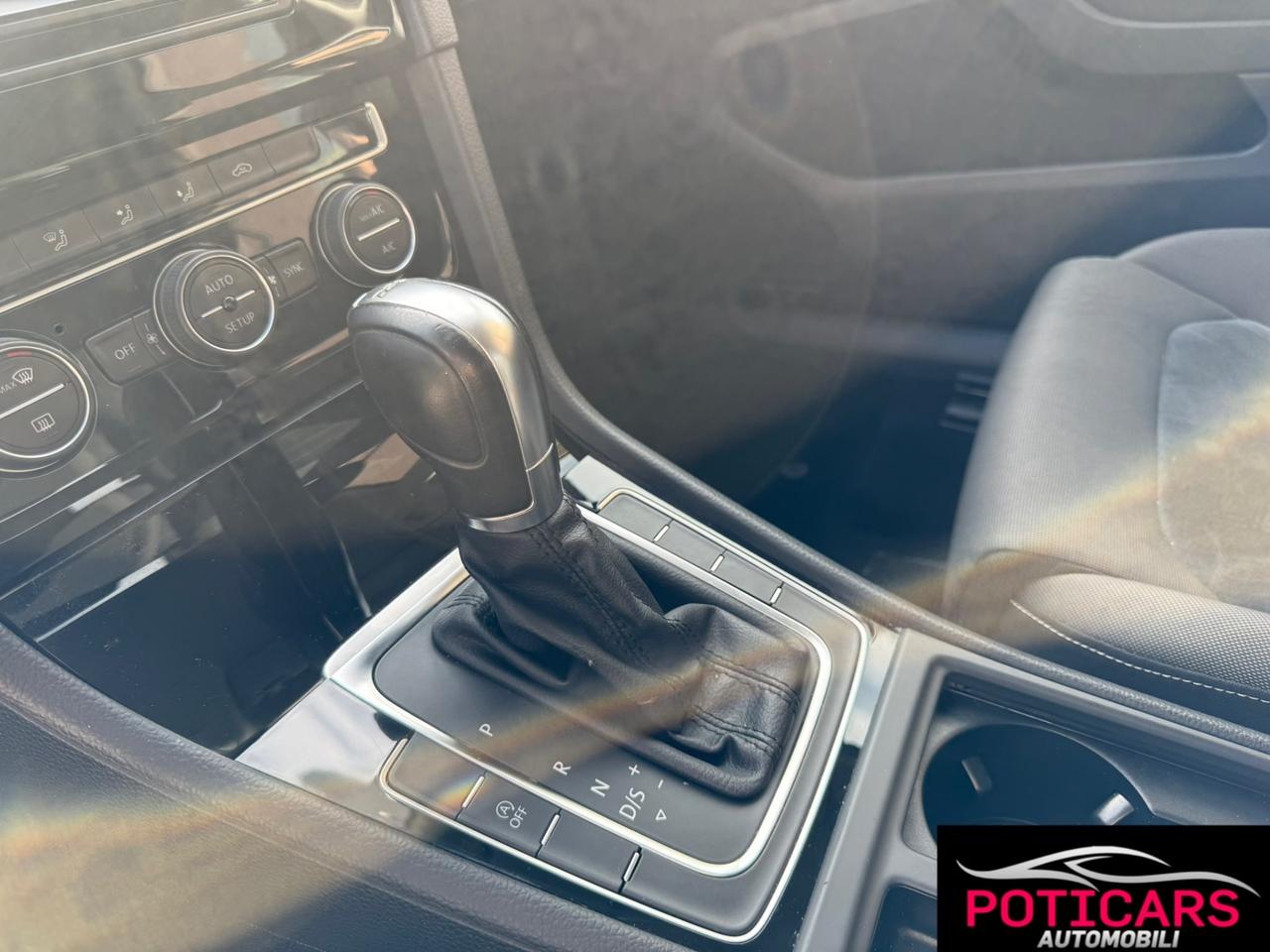 Volkswagen Golf 1.6 TDI DSG 5p. Comfortline BlueMotion Technology