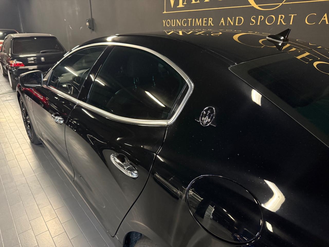 Maserati Ghibli V6 350cv
