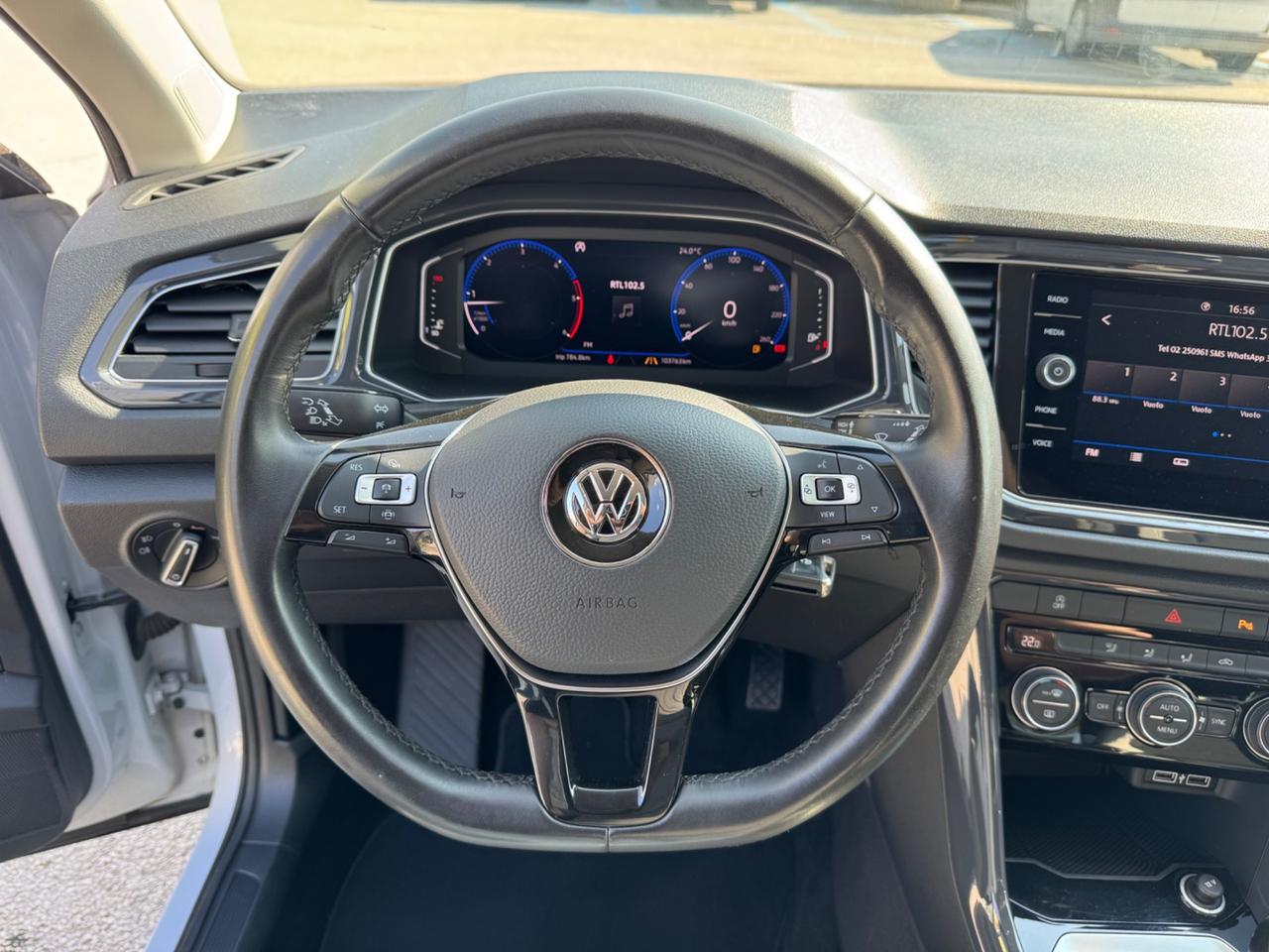 Volkswagen T-Roc 1.6 TDI SCR Advanced VIRTUAL, LED, TELECAMERA
