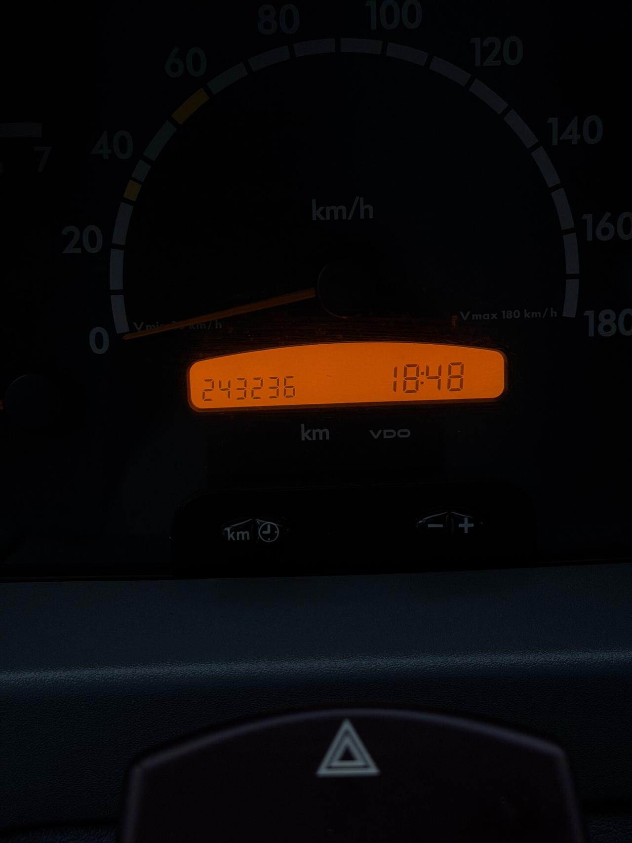 Mercedes Benz Sprinter