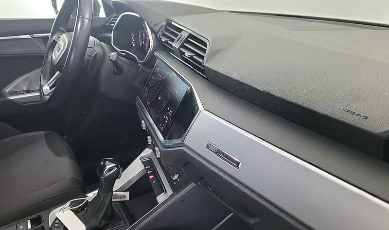 Audi Q3 2.0 TDI 150 CV S tronic Sport