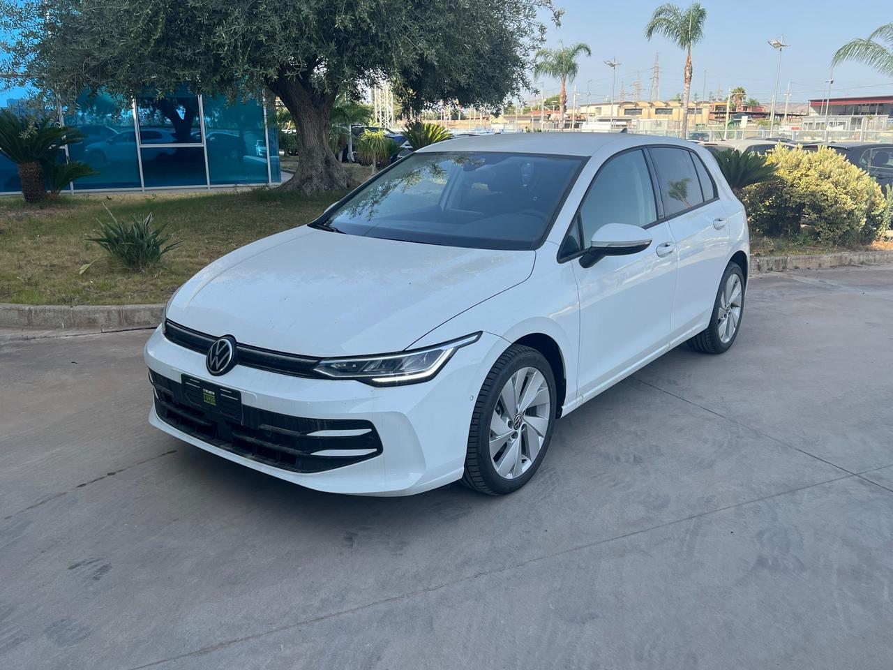 Volkswagen Golf 1.5 tsi 115cv possibilità noleggio no scoring