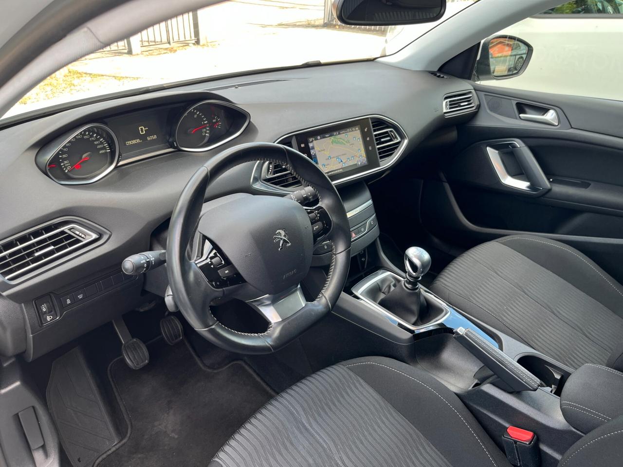 Peugeot 308 BlueHDi 120 S&S SW Bus km 89916