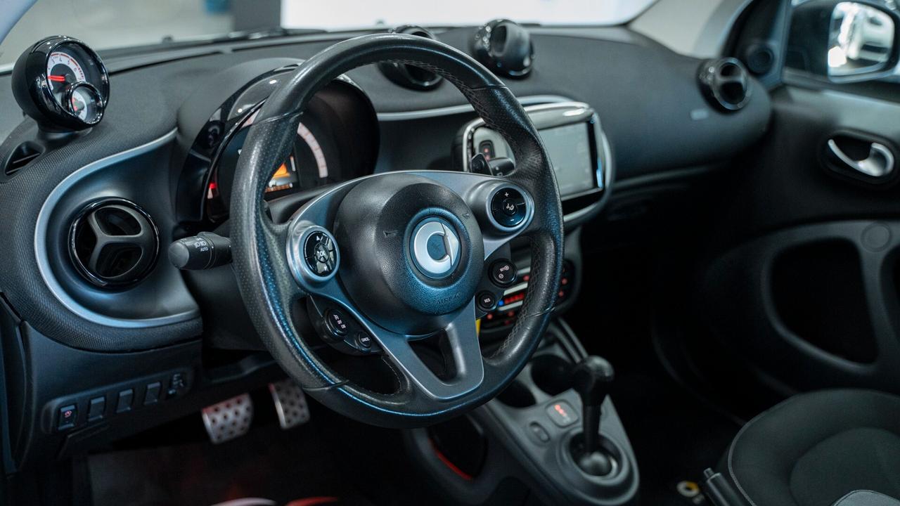 Smart ForTwo 90CV URBANRUNNER BRABUS EDITION FULL OPTINAL ITALY