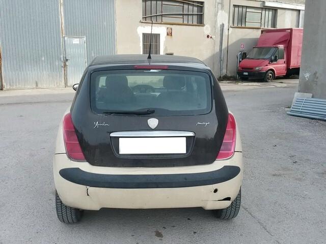 Lancia Ypsilon 1.3 MJT Argento