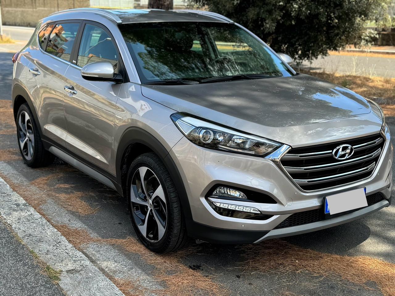 Hyundai Tucson 1.7 CRDi XPossible PERFETTA