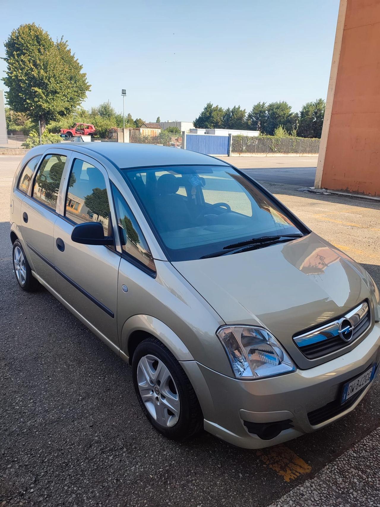 Opel Meriva 1.4 16V Cosmo GPL