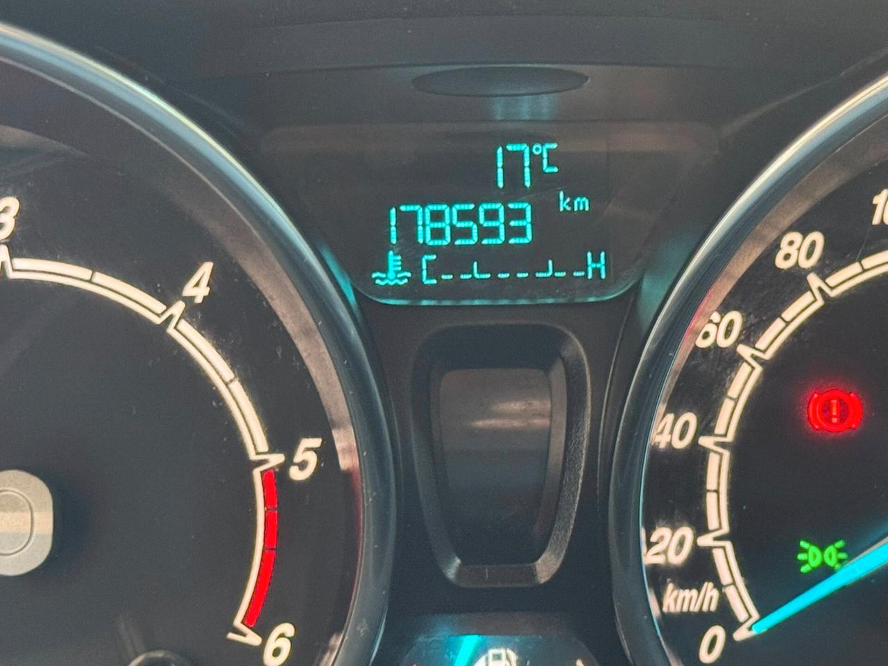 FORD FIESTA 1.5 TDCI 75 CV. E6 TITANIUM NAVI+CERCHI
