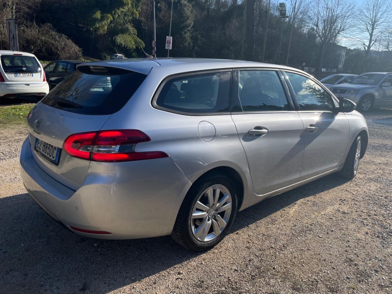 Peugeot 308 BlueHDi 120 S&S SW Business