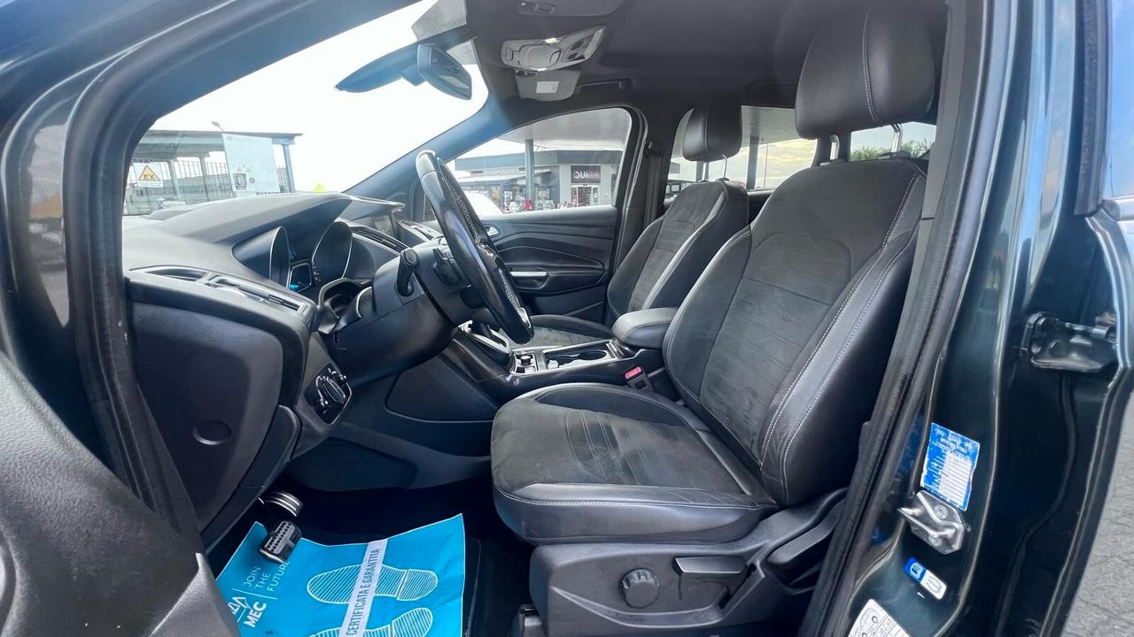 Ford Kuga 2.0 TDCI 150 CV S&S 4WD Powershift ST-Line