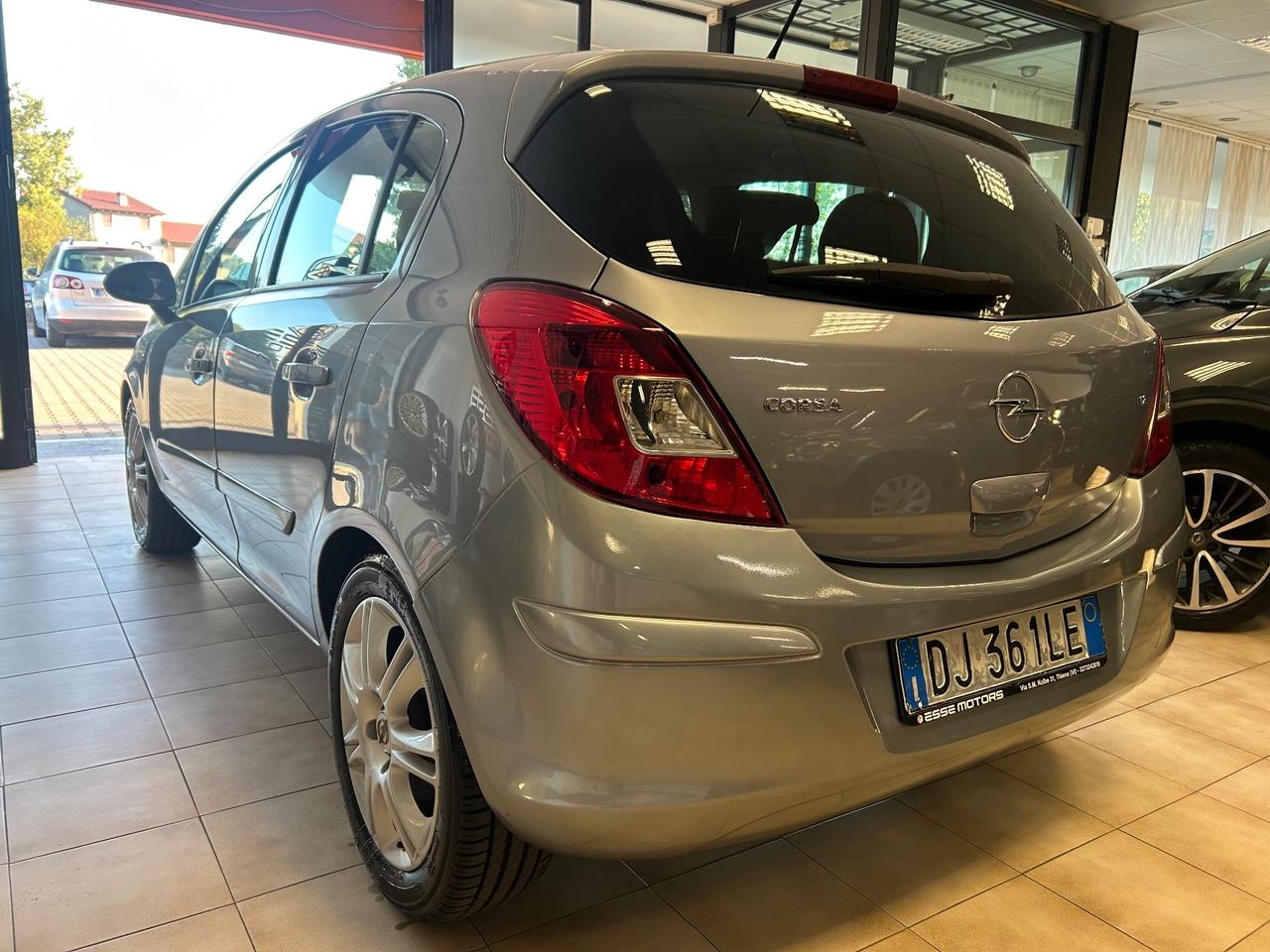 Opel Corsa - 1.2 benzina 80cv OK NEOPATENTATI