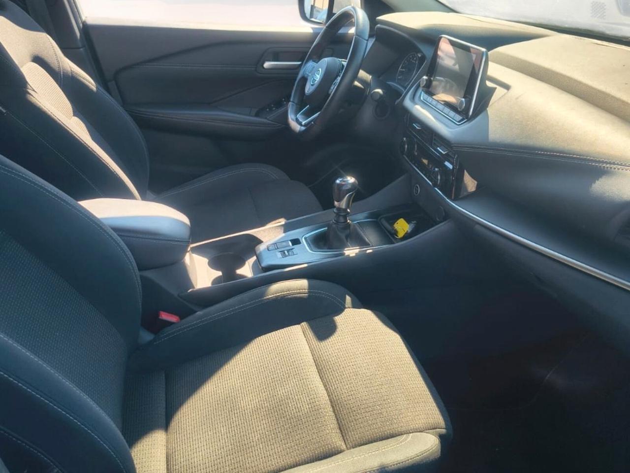 Nissan Qashqai MHEV 140 CV Business