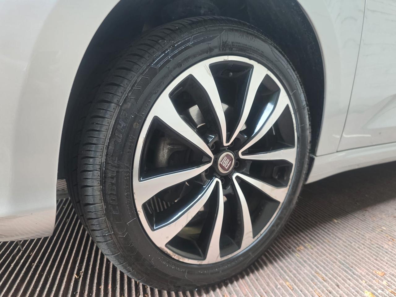 Fiat Tipo 1.6 Mjt S&S SW Lounge