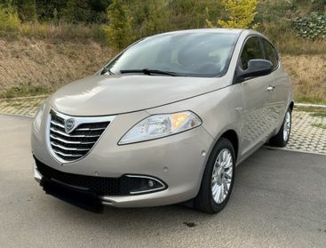 Lancia Ypsilon 1.2 69 CV 5 porte Gold-full-