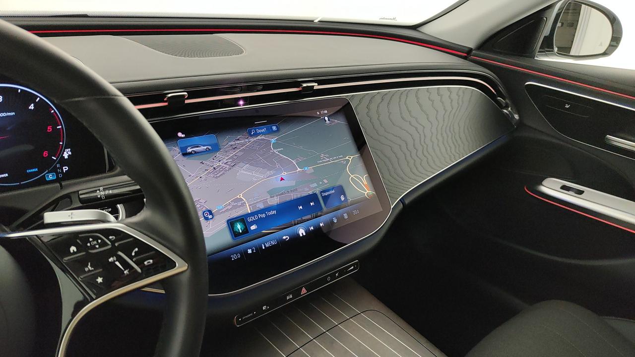 Mercedes-Benz E SW 220 d Advanced auto