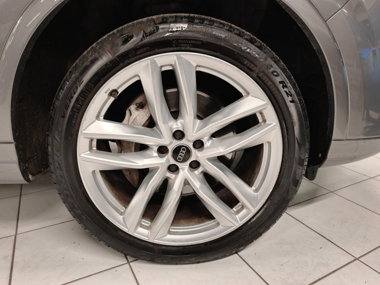 Audi Q7 3.0 TDI 272 CV quattro S Line Tetto Sospensioni