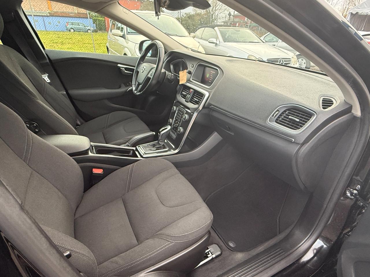 Volvo V40 D3 Geartronic Kinetic