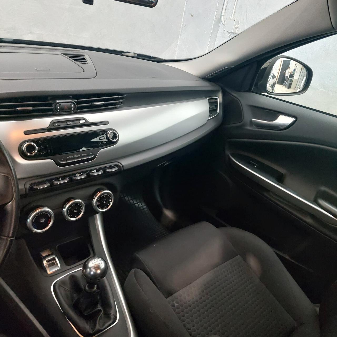 Alfa Romeo Giulietta 1.4 Turbo 120 CV Distinctive