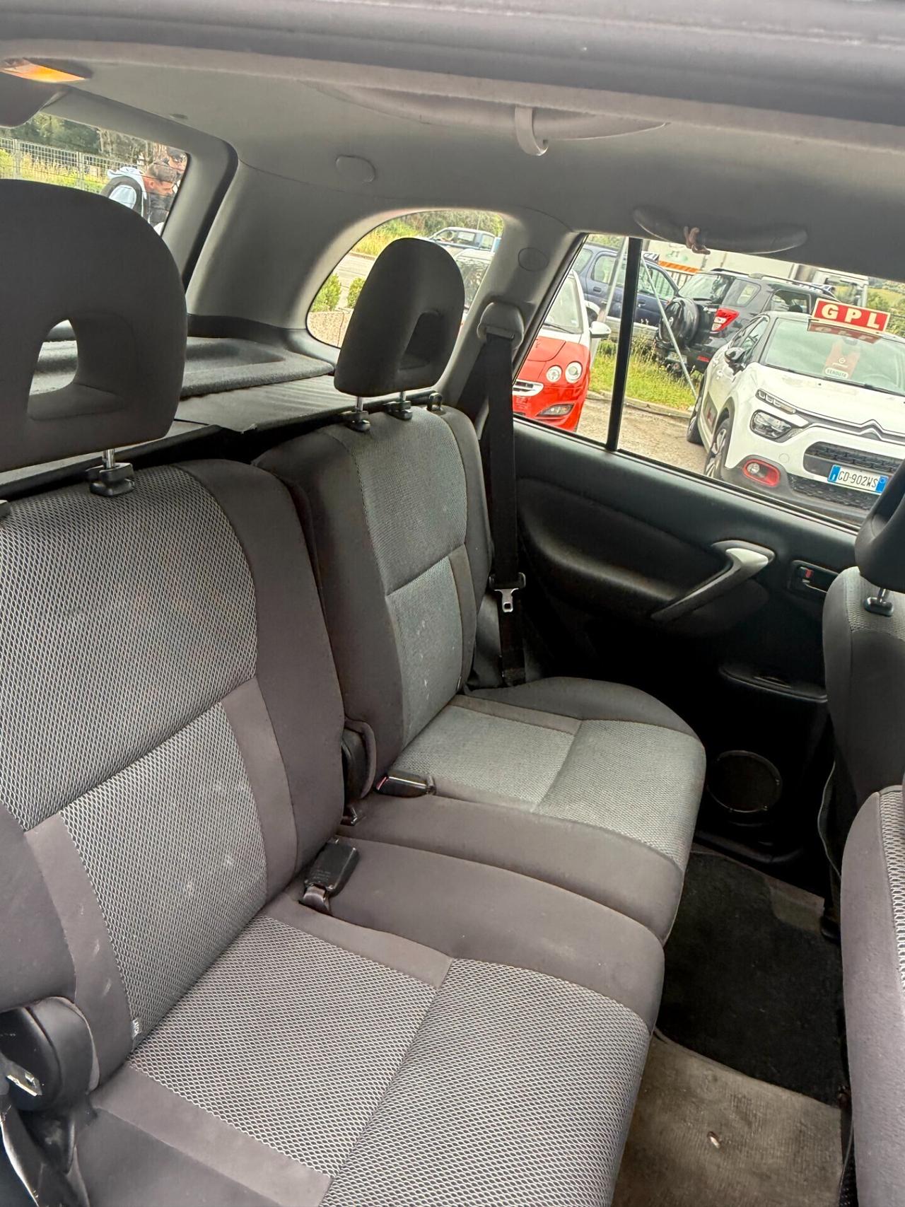 "LEGGI BENE" Toyota RAV 4 2.0 Tdi 4 x 4