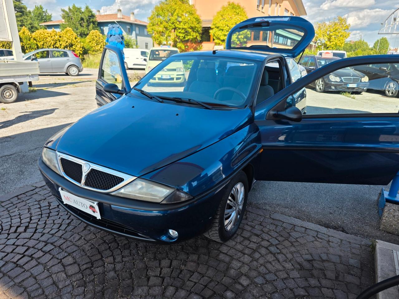 Lancia Y 1.2i cat com 112.000km com Clima Neopatentati ok