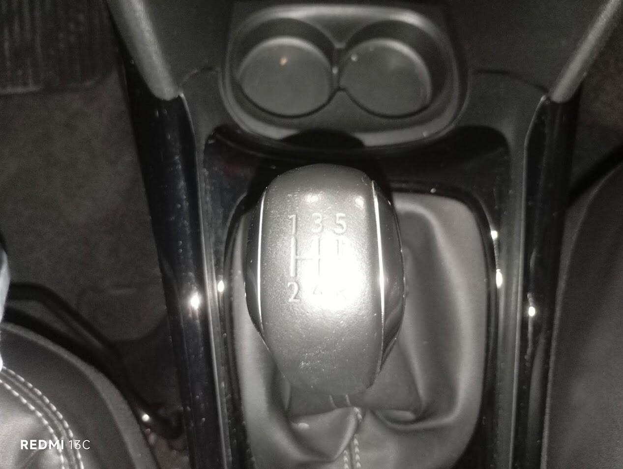 PEUGEOT 2008 DEL 2015 BENZINA 60.000 KM