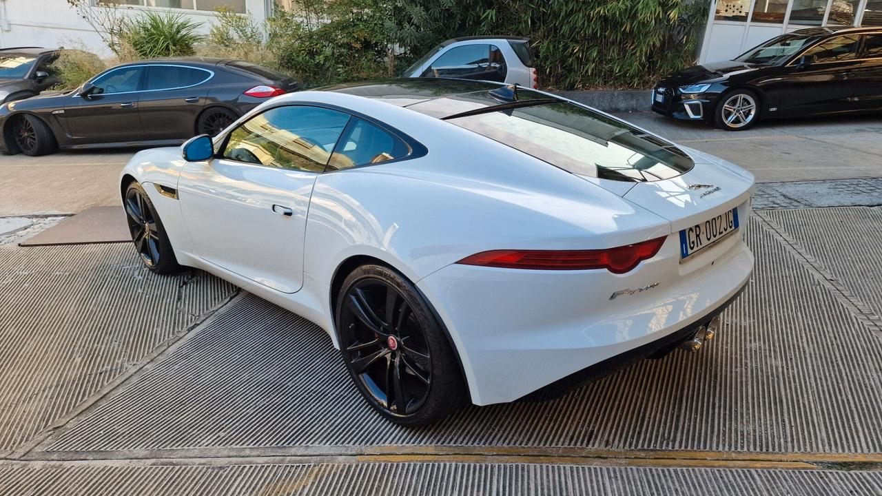 Jaguar F-Type 340 CV