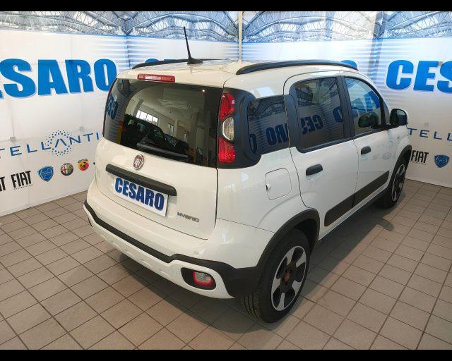 FIAT New Panda 1.0 firefly hybrid Cross s&s 70cv 5p.ti