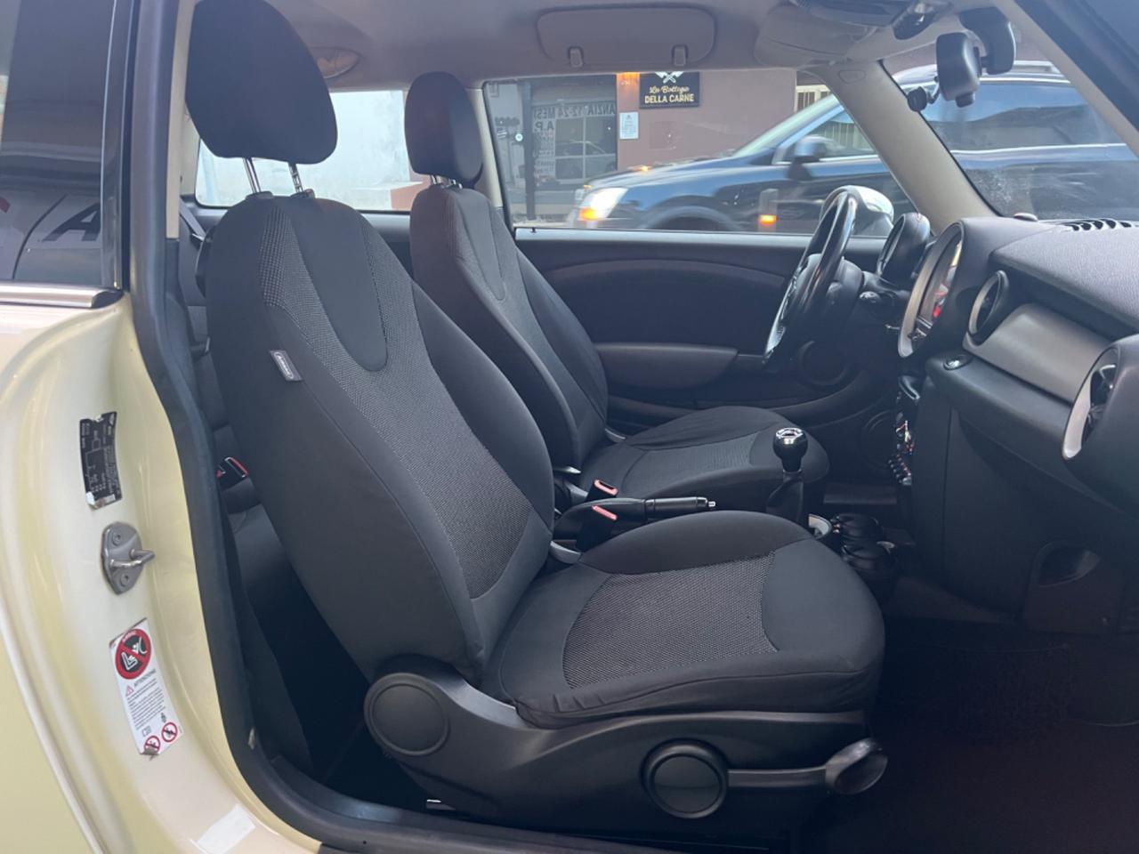 Mini 1.6 16V Cooper D