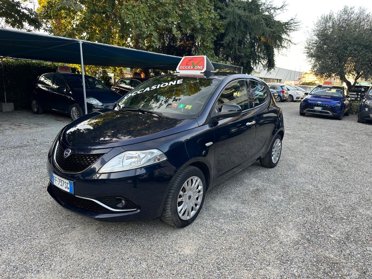 Lancia Ypsilon 1.2 69 CV 5 porte Silver