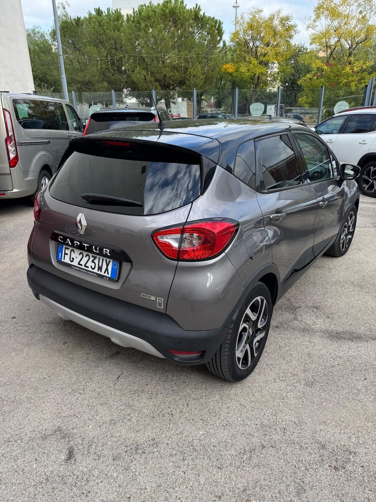 Renault Captur dCi 8V 90 CV EDC Start&Stop Energy Intens