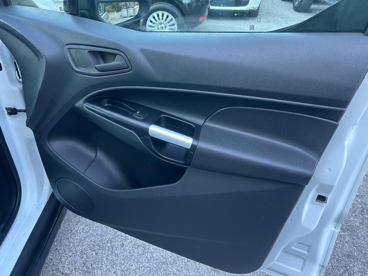 Ford Transit Connect 1.5 TDCi Extra lungo Gancio traino