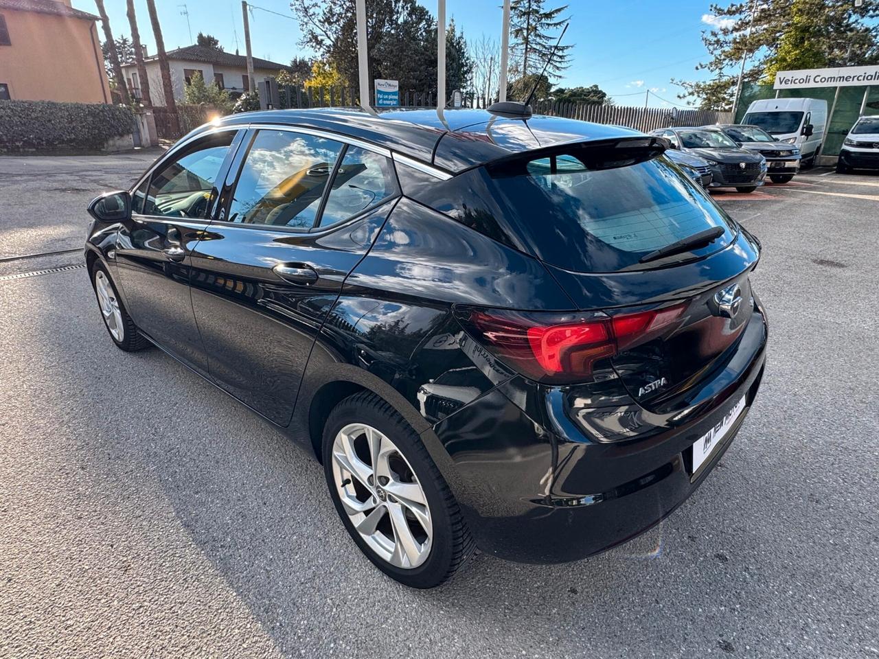 Opel Astra 1.6 CDTi 110CV Start&Stop 5 porte Innovation