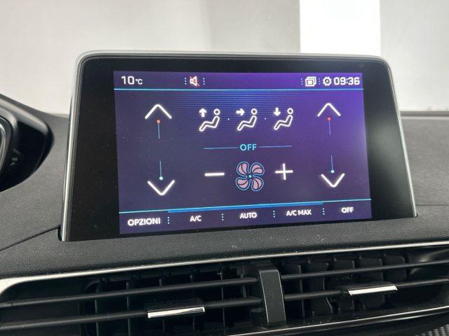 PEUGEOT 5008 BlueHDi 130 S&S EAT8 Business