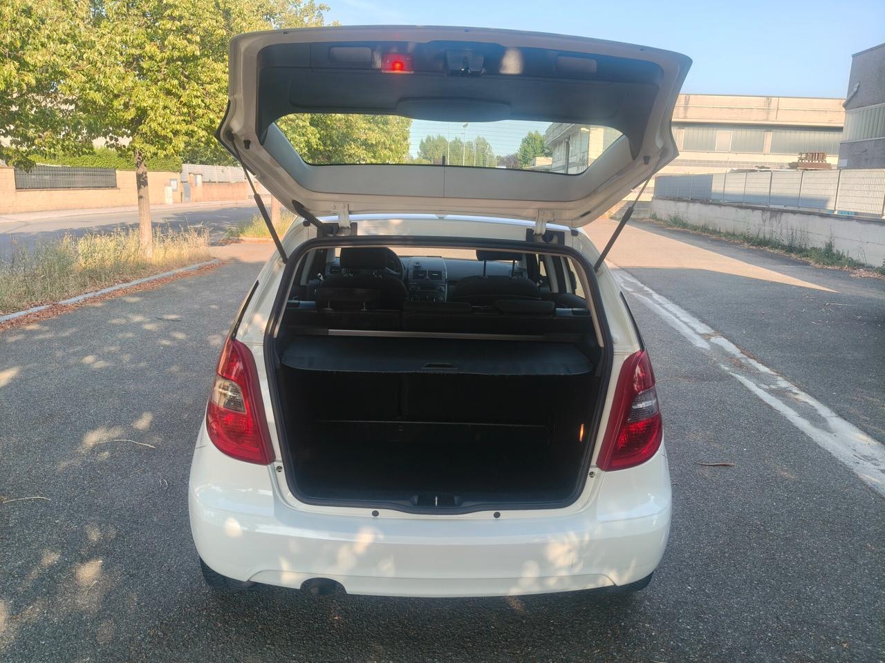 Mercedes-benz A 160 CDI 2011 NEOPATENTATI