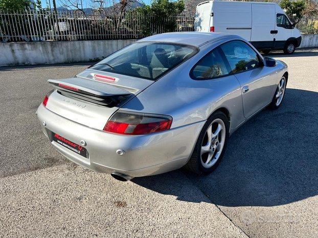 Porsche carrera 4 996