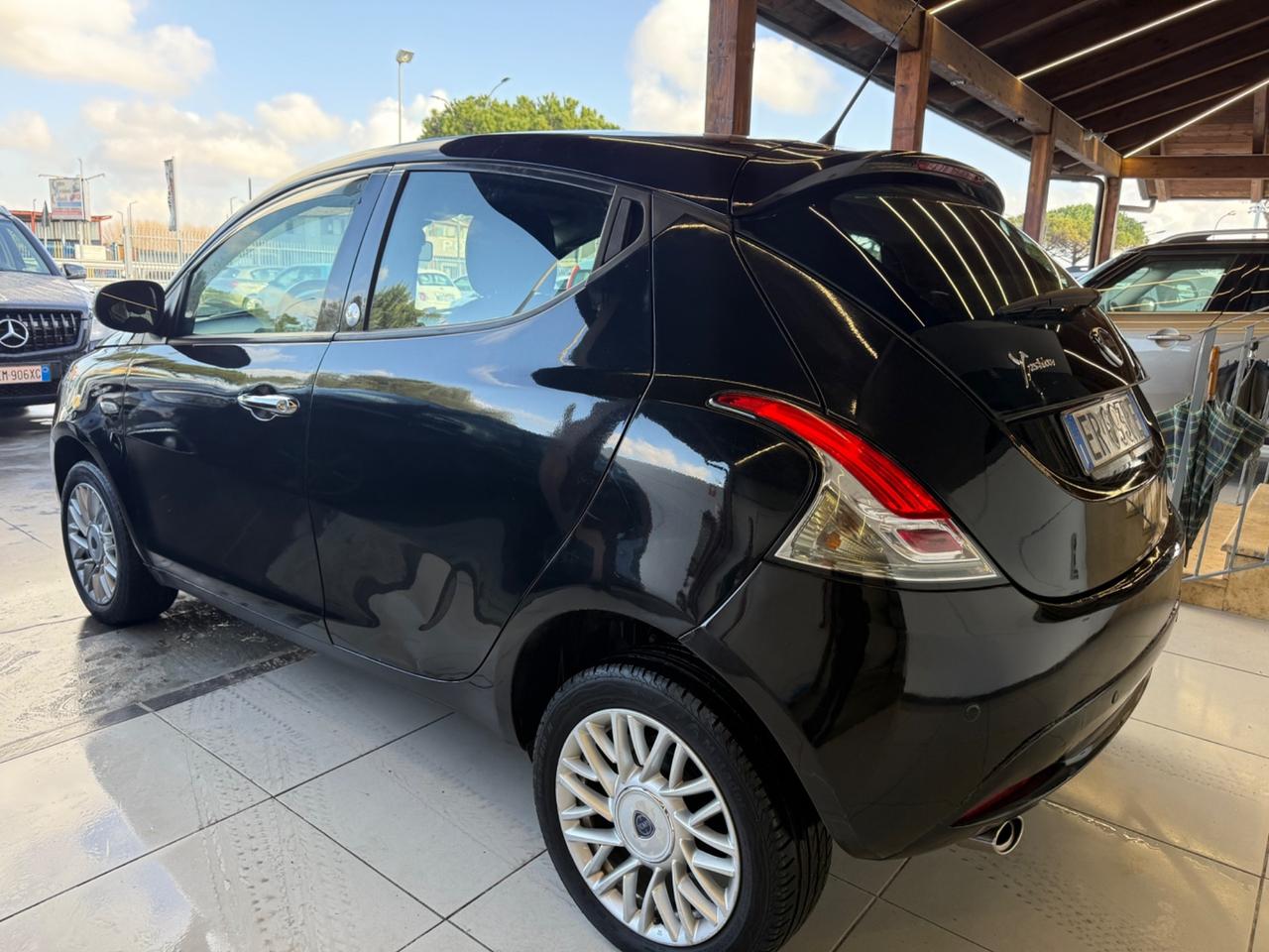 Lancia Ypsilon full optional