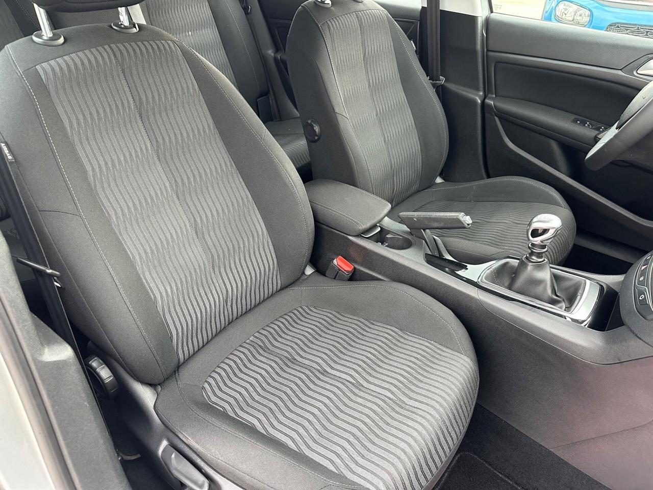 Peugeot 308 2015 1.6 115 CV SW Business PERFETTA